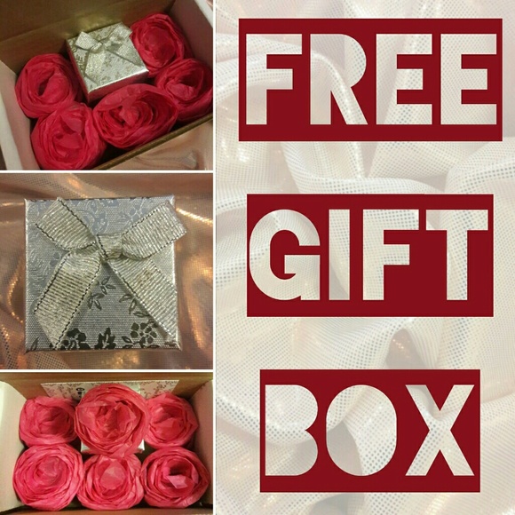 Sterling Silver Moon and Star Ring - Picture 4 of 4